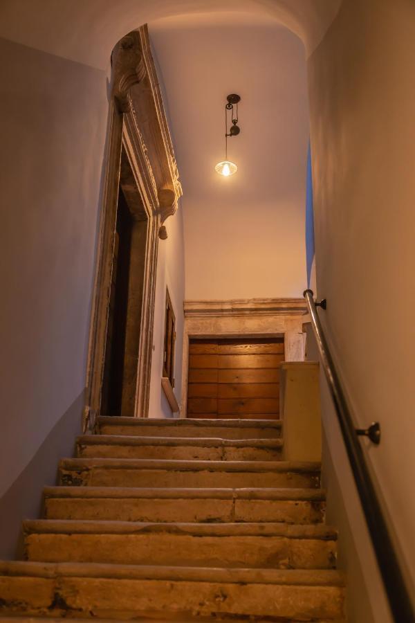 Bed and Breakfast La Rondine Tagliacozzo Exterior foto